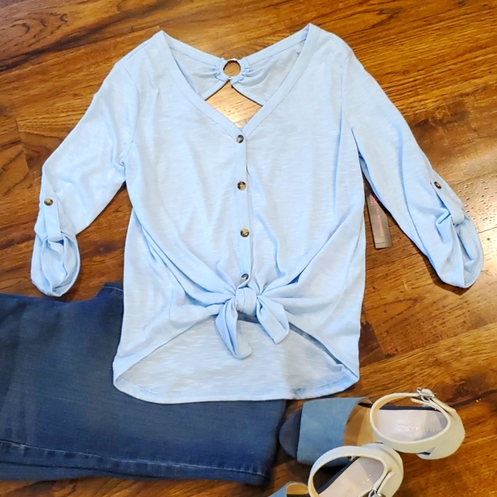 Womens No Boundaries button down top size XS